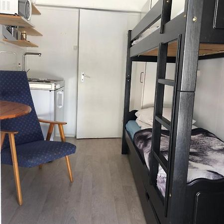 Rena Hostel Einara ภายนอก รูปภาพ